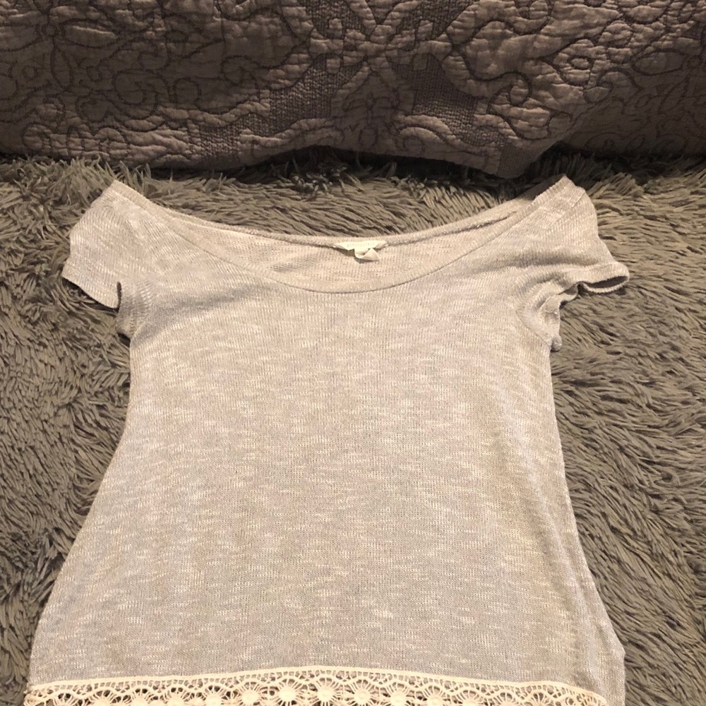 Aeropostal tee.
